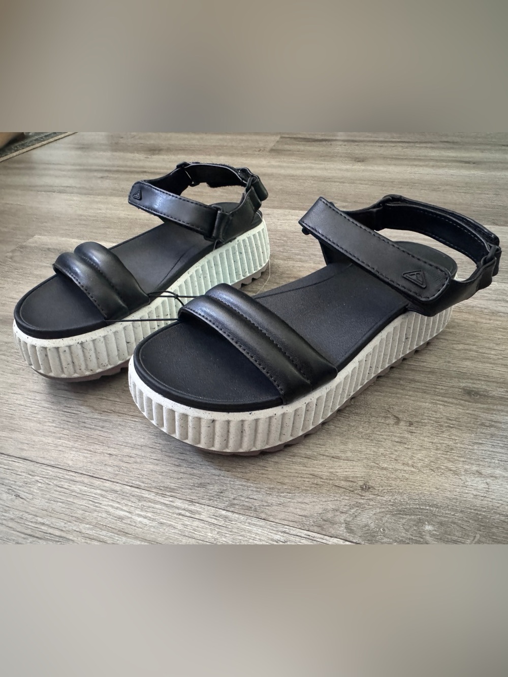 Reef Black Vista Higher Raya Platform Sandals
